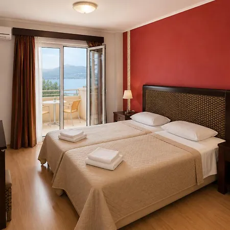Lido Sea View Лутра-Эдипсу
